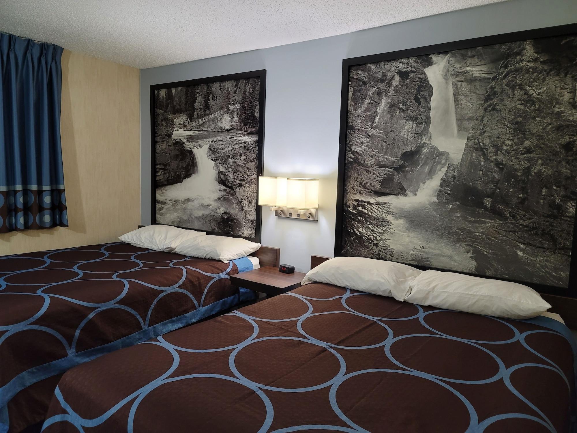 Hotel Super 8 By Wyndham Red Deer Esterno foto